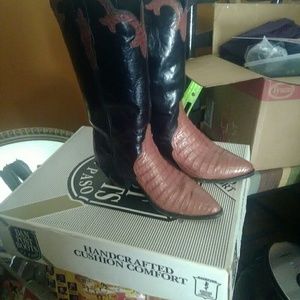 Women cowboy boots